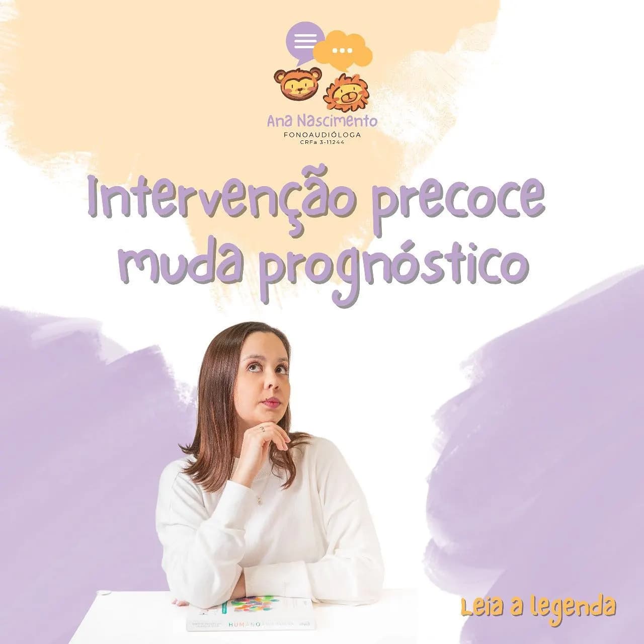 Sessão de estimulação precoce com bebê no consultório da fonoaudióloga Ana Nascimento